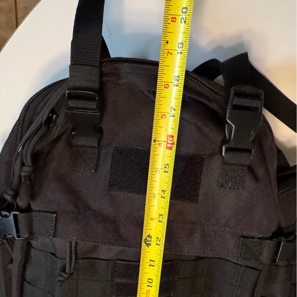 High End Highland Tactical Black Men's Heavy Duty Backpack MINT - Picture 7 of 12
